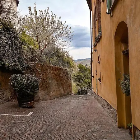 Apartmán Archi Del '400 Barolo