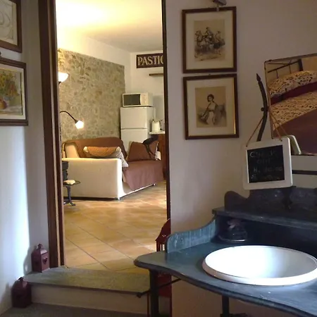 Apartment Archi Del '400 Barolo