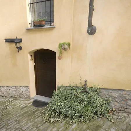 Archi Del '400 Apartment *